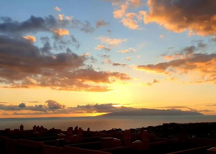 Rockin\' View Costa Adeje - 2 Bedroom Great Terrace, Parking, Pool